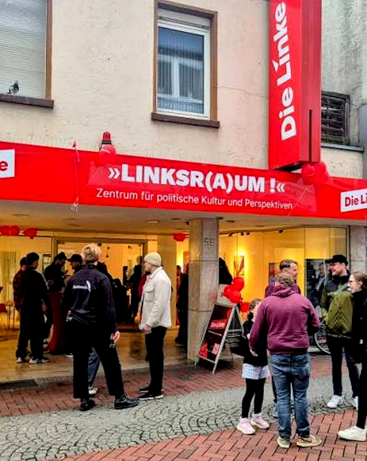 Neuer LINKSR(A)UM Neuer LINKSR(A)UM